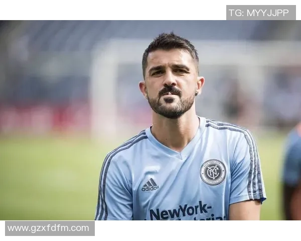 全球十大足球球星排名及成就对比分析高清条形图展示